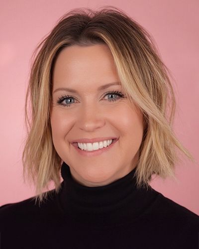 Jaclyn's head and shoulder studio portrait